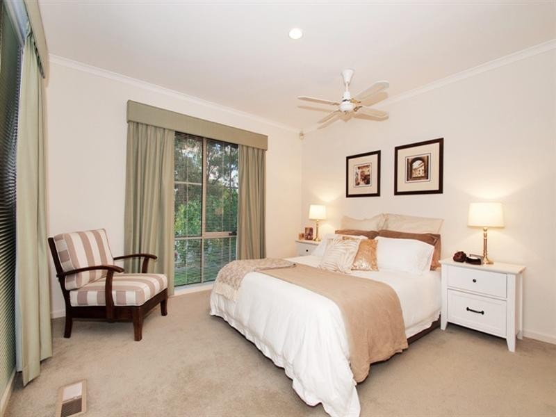 34 BAYSWATER Road, Croydon VIC 3136