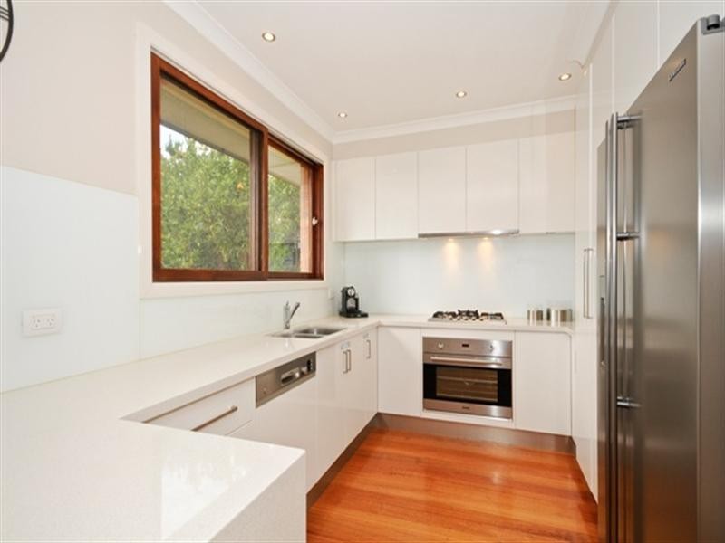 10 Rosebank Avenue, Ringwood North VIC 3134