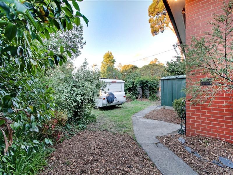 54 JESMOND Road, Croydon VIC 3136