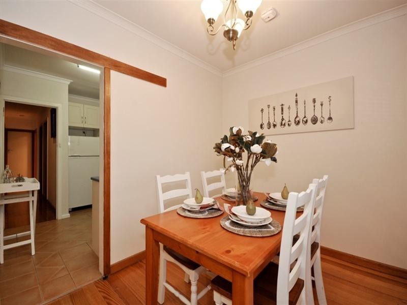 8 FIELD Street, Croydon VIC 3136