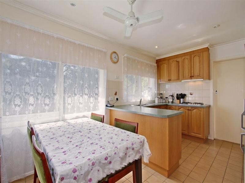 80 LEE ANN Crescent, Croydon VIC 3136