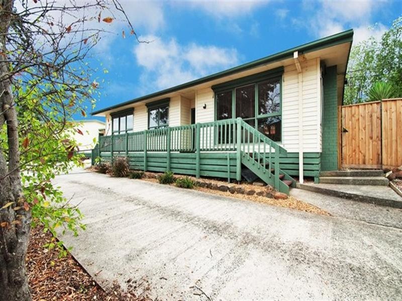 1/25 Thurleigh Avenue, Croydon VIC 3136