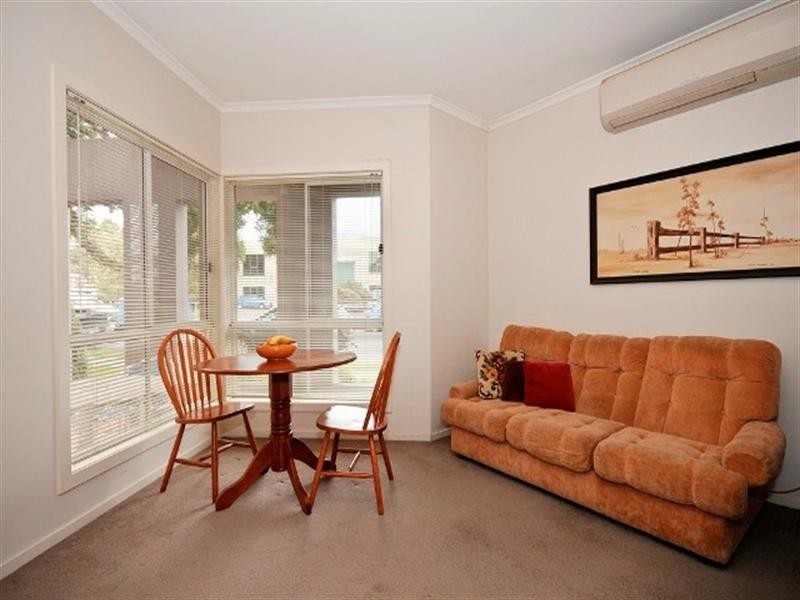 7/13-15 Hewish Road, Croydon VIC 3136