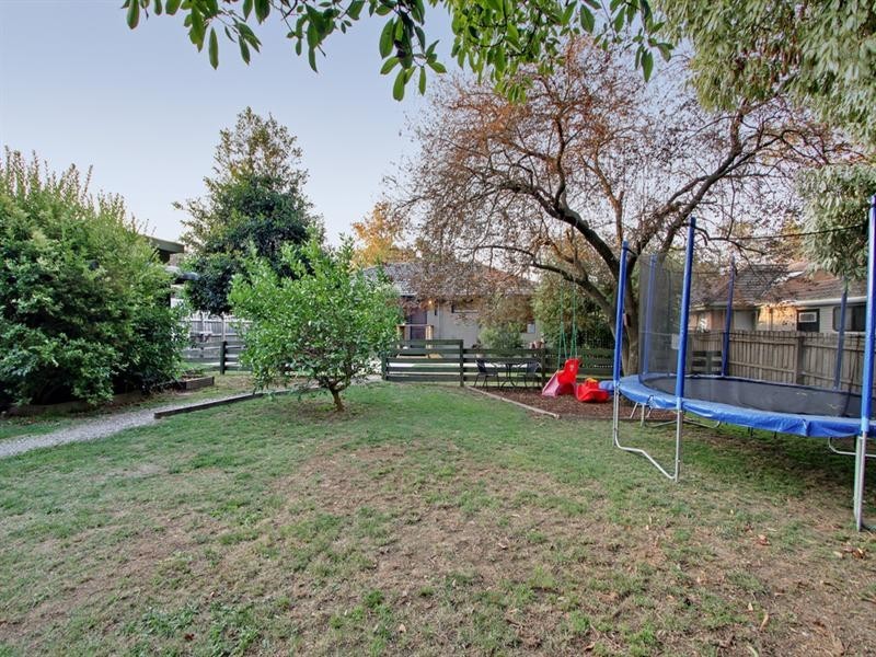 50 HOMER Avenue, Croydon South VIC 3136