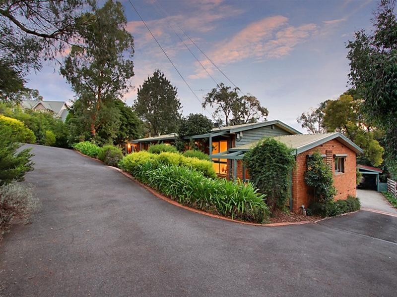 14 ELLIS Court, Mooroolbark VIC 3138