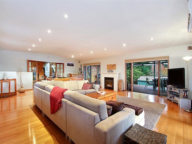 14 ELLIS Court, Mooroolbark VIC 3138