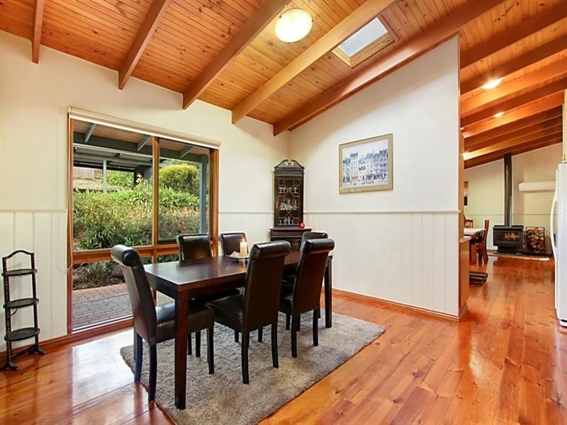 14 ELLIS Court, Mooroolbark VIC 3138