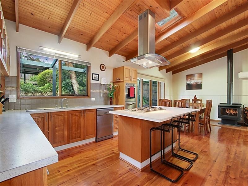 14 ELLIS Court, Mooroolbark VIC 3138