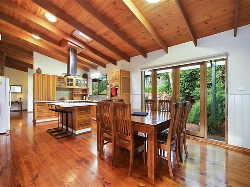 14 ELLIS Court, Mooroolbark VIC 3138