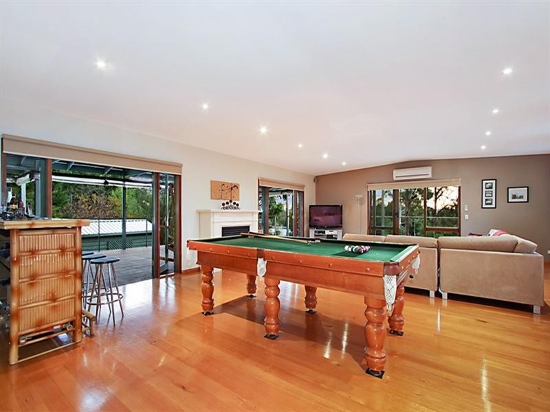 14 ELLIS Court, Mooroolbark VIC 3138