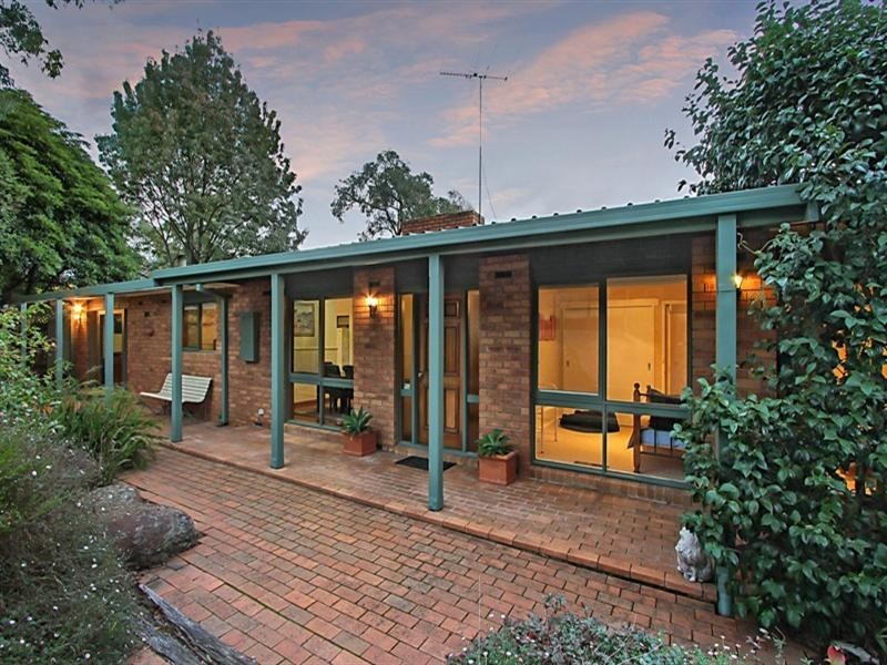14 ELLIS Court, Mooroolbark VIC 3138