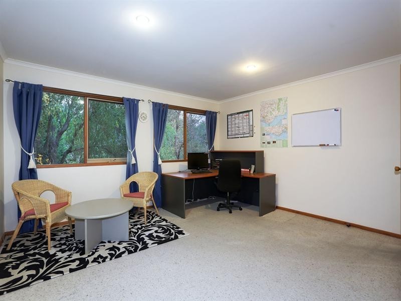 6 FAULL Close, Croydon North VIC 3136