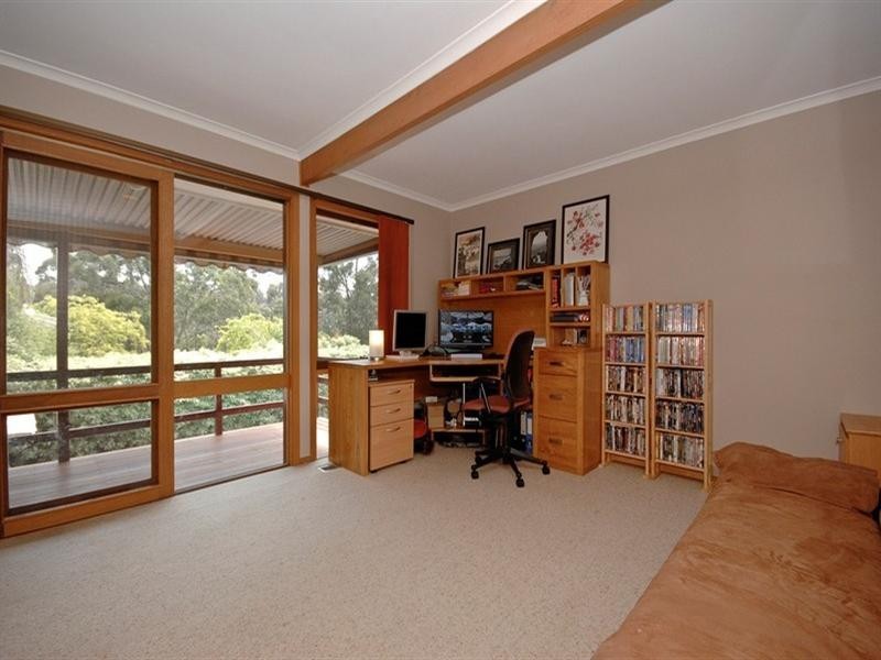 7 Wardlow Court, Croydon Hills VIC 3136