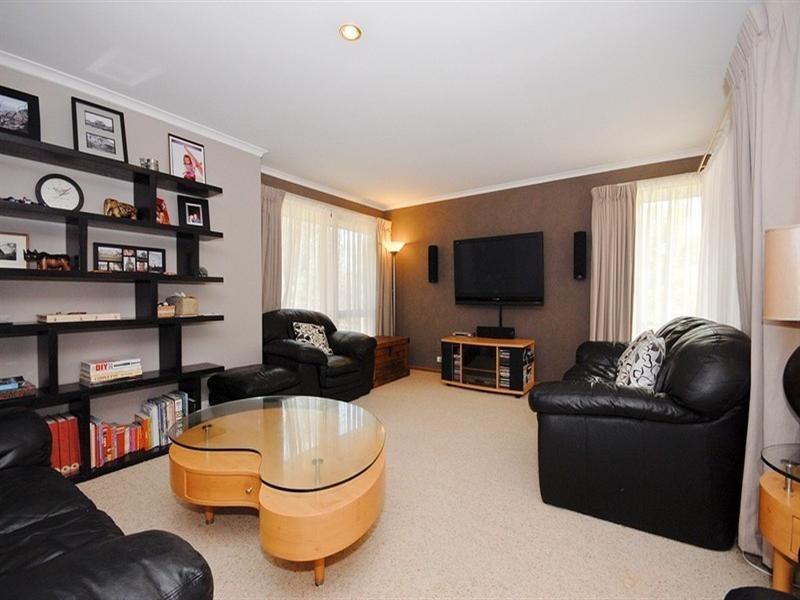 7 Wardlow Court, Croydon Hills VIC 3136