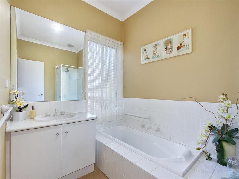 23 MULDURI Crescent, Croydon South VIC 3136