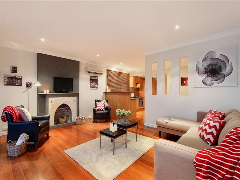 4 MALCOLM Road, Croydon North VIC 3136