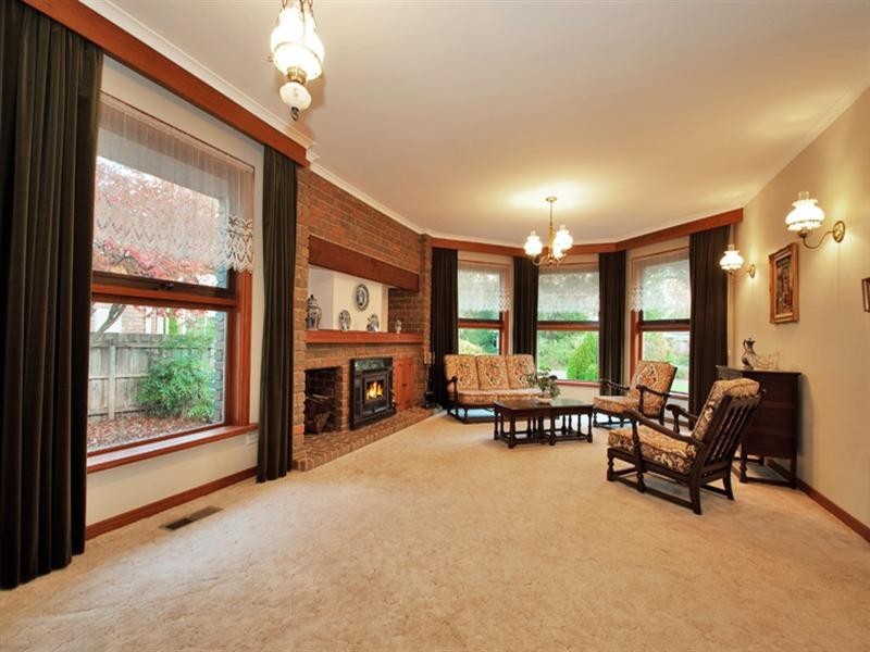 9 ST ANDREWS Close, Croydon VIC 3136