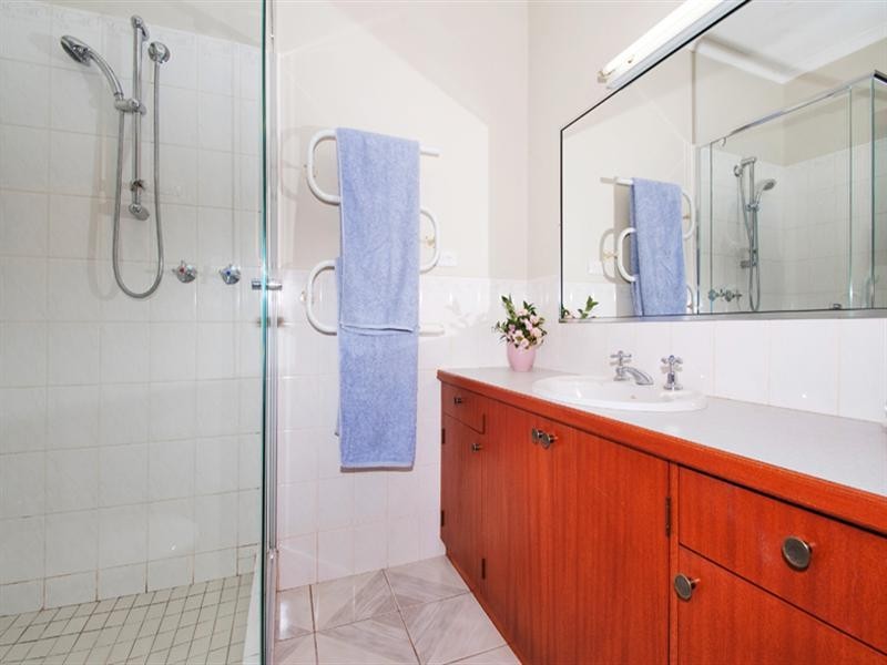 9 ST ANDREWS Close, Croydon VIC 3136