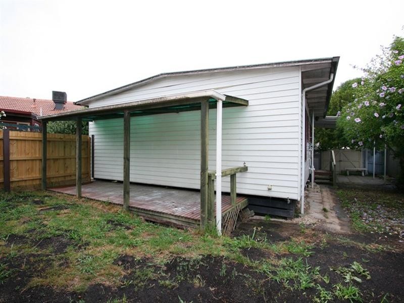 15 RODLEIGH Street, Croydon VIC 3136