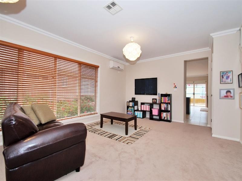 44 KATHRYN Road, Knoxfield VIC 3180