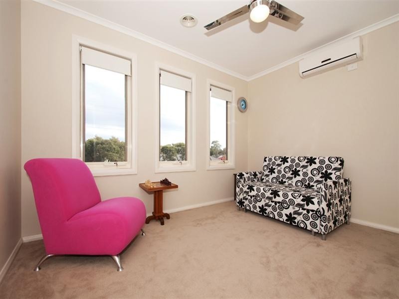 44 KATHRYN Road, Knoxfield VIC 3180