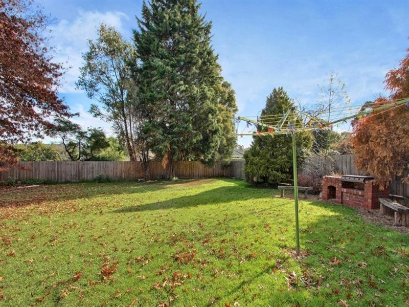 3 DONALD Street, Croydon VIC 3136