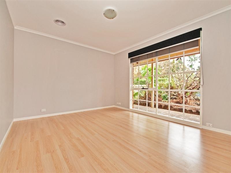 1/252 Yarra Road, Croydon North VIC 3136
