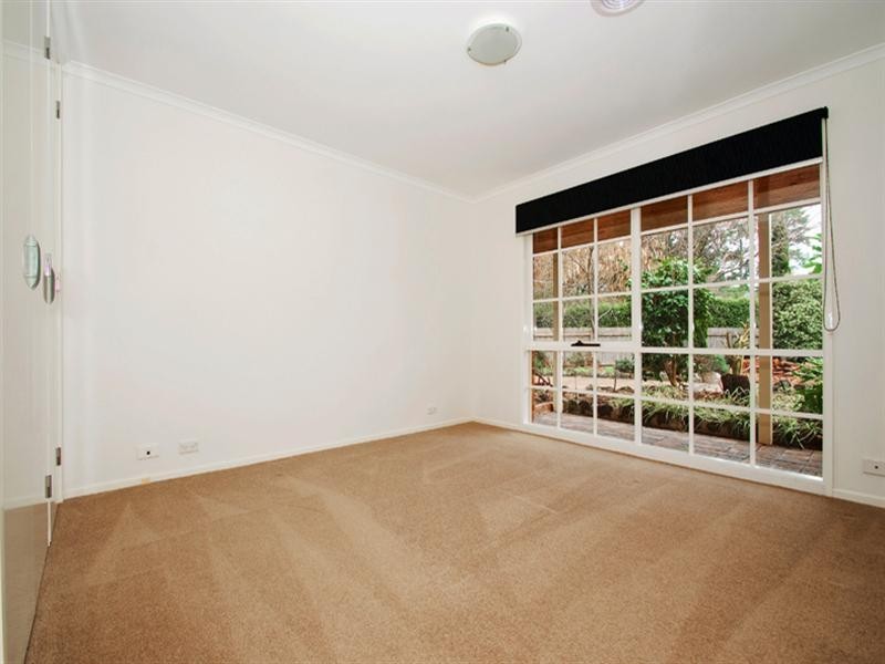 1/252 Yarra Road, Croydon North VIC 3136