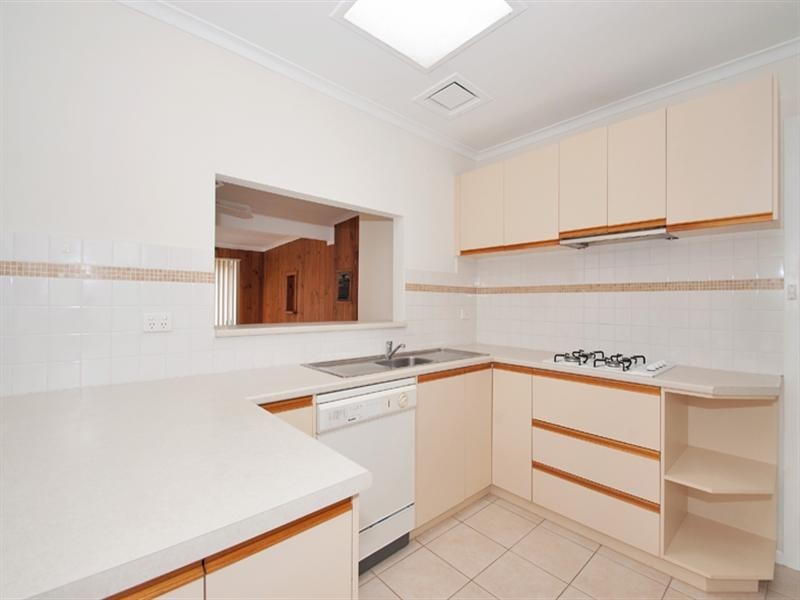 94 BONNIE VIEW Road, Croydon North VIC 3136