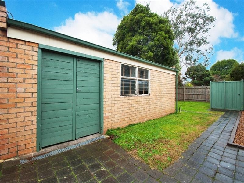 94 BONNIE VIEW Road, Croydon North VIC 3136