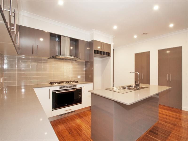 2/44 Barkly Street, Ringwood VIC 3134