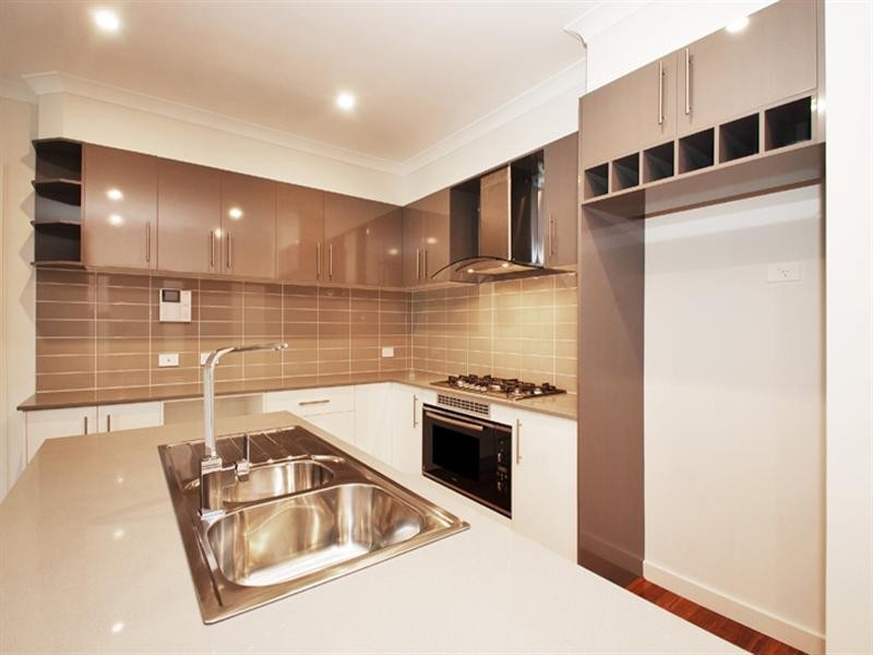 2/44 Barkly Street, Ringwood VIC 3134