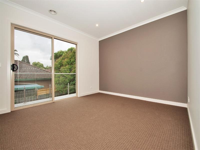 2/44 Barkly Street, Ringwood VIC 3134