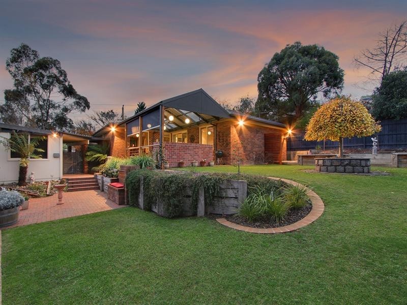 69 NARR MAEN Drive, Croydon Hills VIC 3136