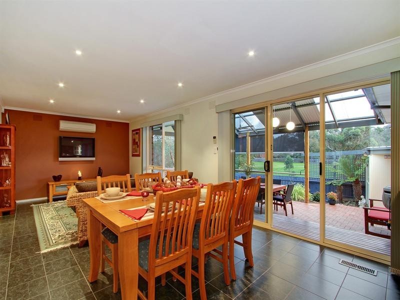 69 NARR MAEN Drive, Croydon Hills VIC 3136