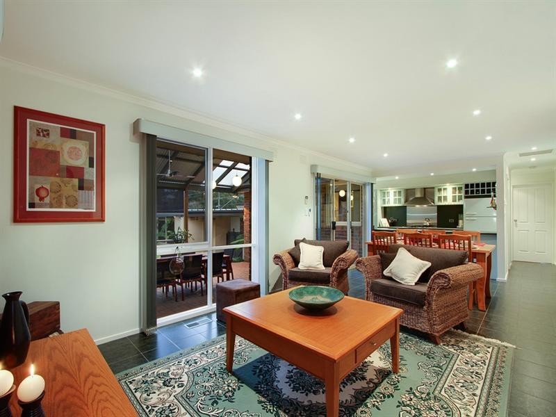 69 NARR MAEN Drive, Croydon Hills VIC 3136