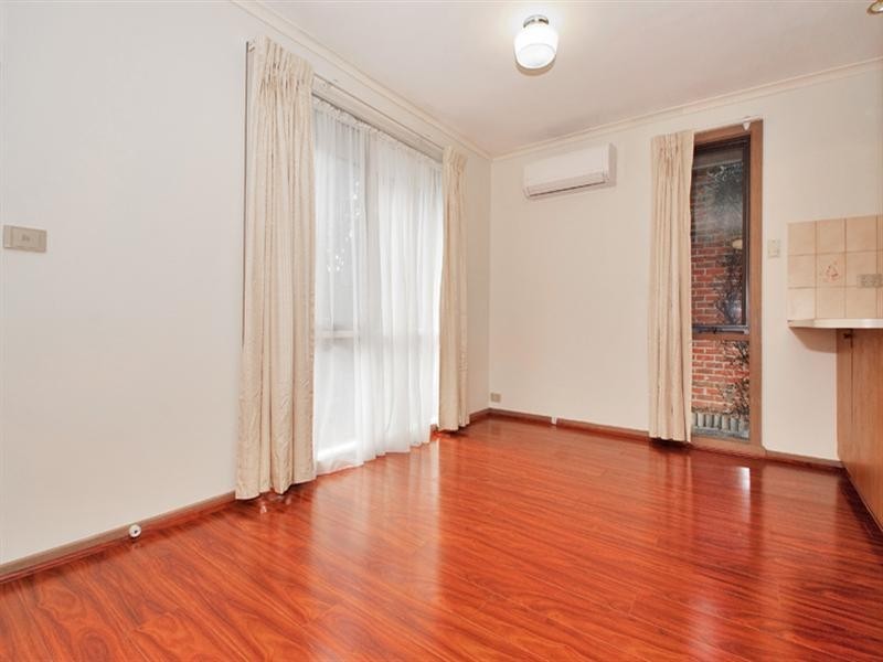 5/9 ROGER Street, Doncaster East VIC 3109