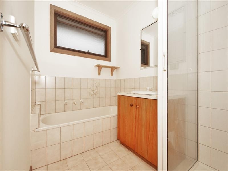 5/9 ROGER Street, Doncaster East VIC 3109