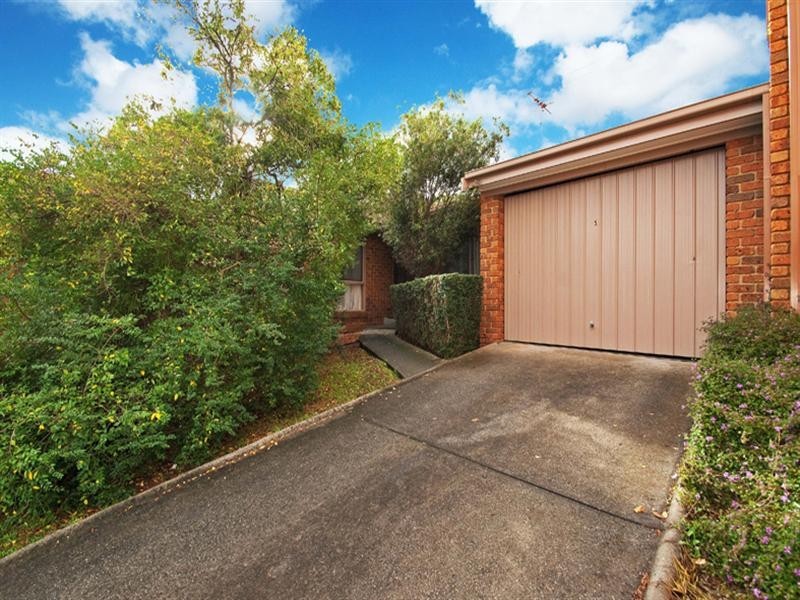 5/9 ROGER Street, Doncaster East VIC 3109