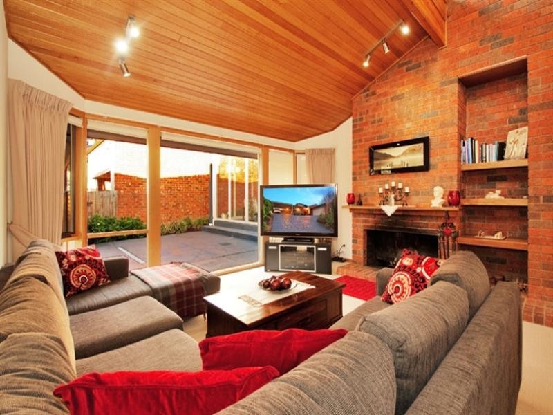 8 O’NEILL Way, Warranwood VIC 3134