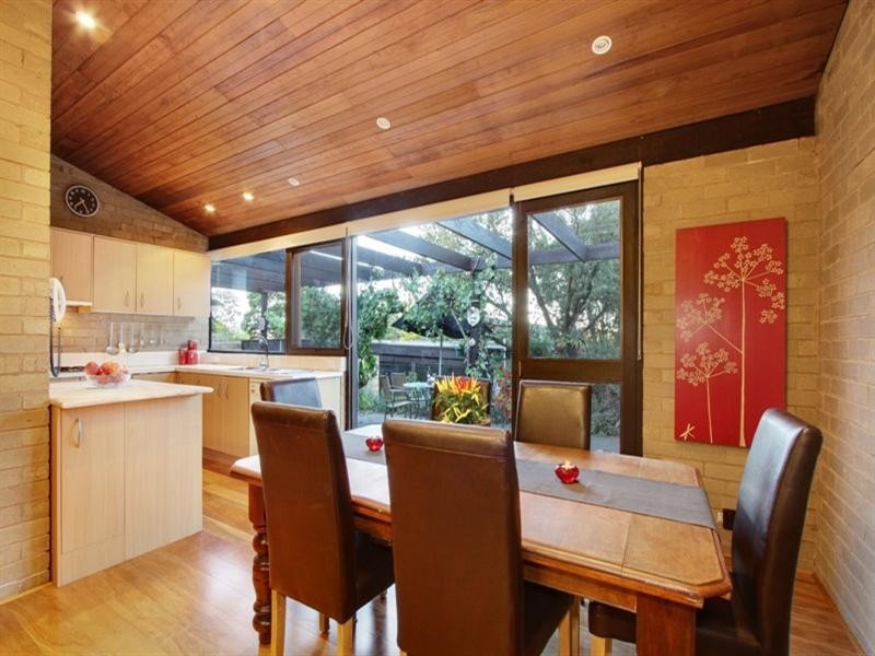 4 Yanina Court, Croydon VIC 3136
