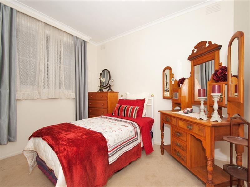 9 GARY Court, Croydon VIC 3136