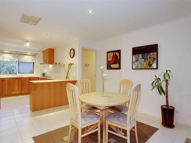 20 ROSEMARY Avenue, Croydon Hills VIC 3136