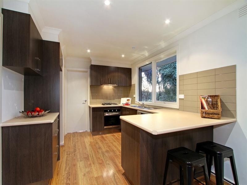 11 VALLEY HO, Chirnside Park VIC 3116