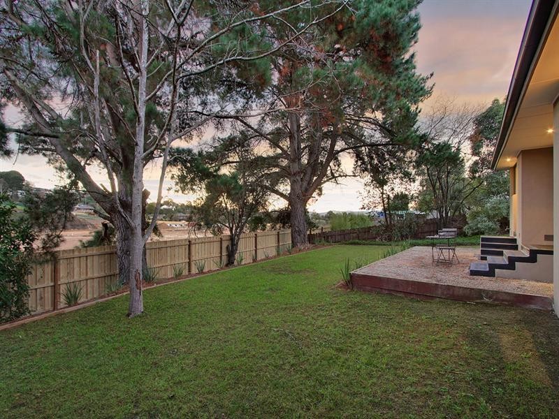 11 VALLEY HO, Chirnside Park VIC 3116