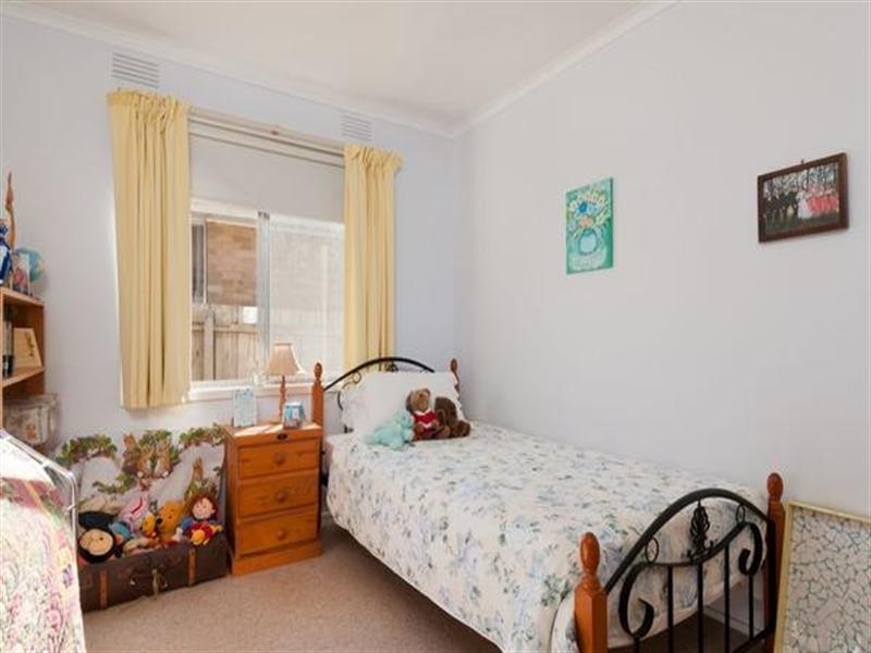 34 BALCOMBE Avenue, Mooroolbark VIC 3138