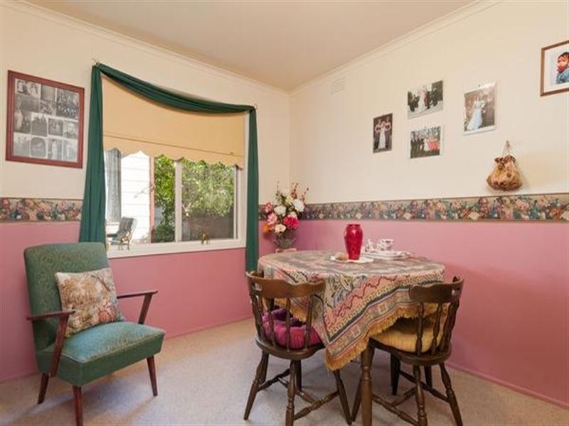 34 BALCOMBE Avenue, Mooroolbark VIC 3138