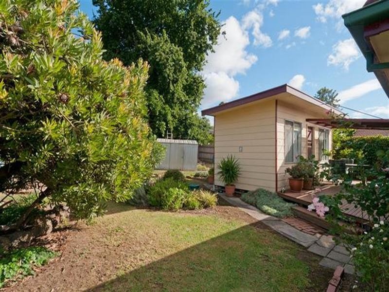 34 BALCOMBE Avenue, Mooroolbark VIC 3138