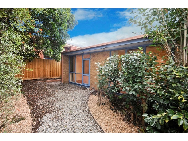 12/8-12 Landale Avenue, Croydon VIC 3136