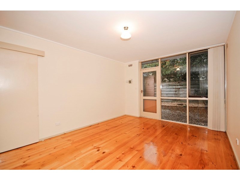 12/8-12 Landale Avenue, Croydon VIC 3136